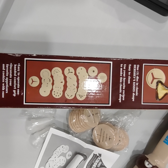 Vintage Hershey cookie press new - Picture 3 of 3